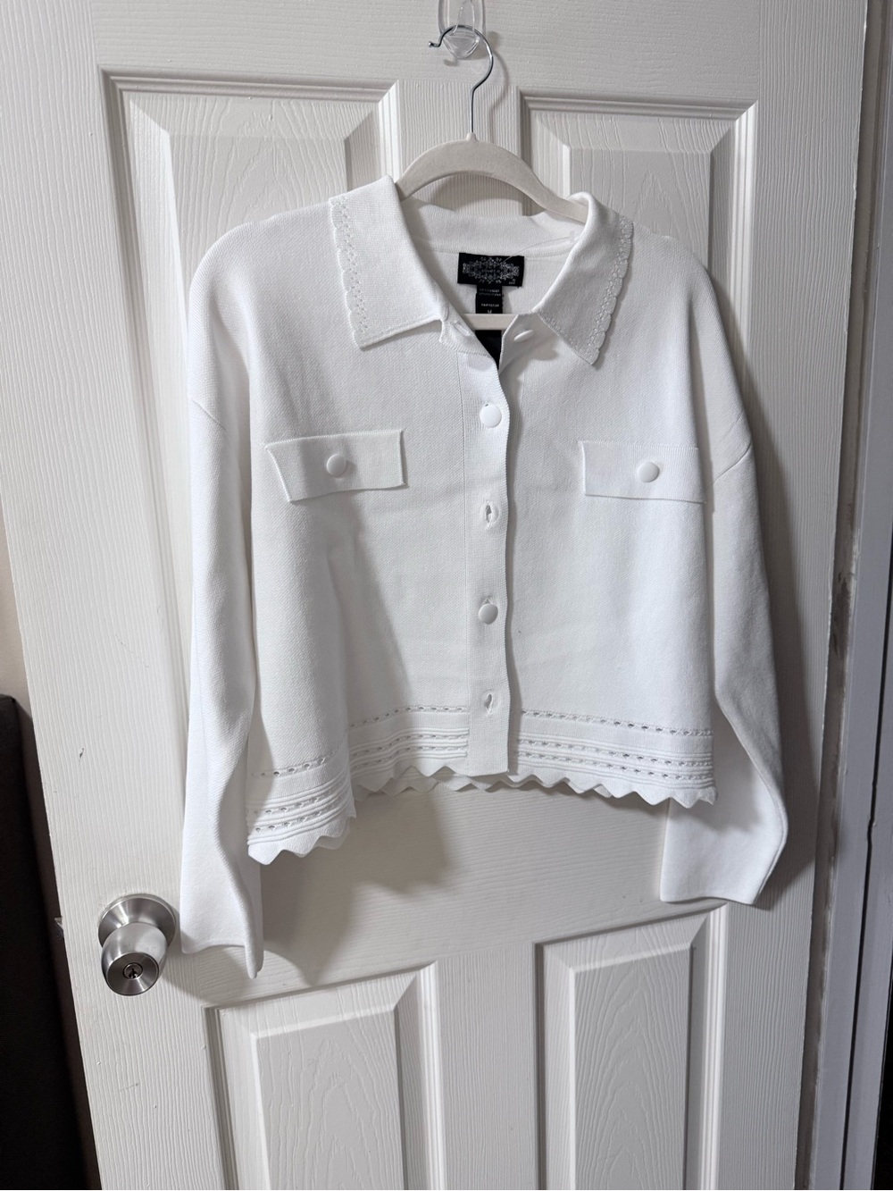 Talbots White Scalloped Hem Button Cardigan